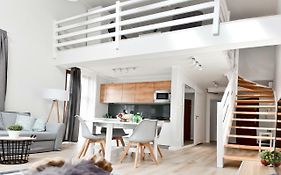 Apartament Dwupoziomowy na Stoku - Apartamentuj